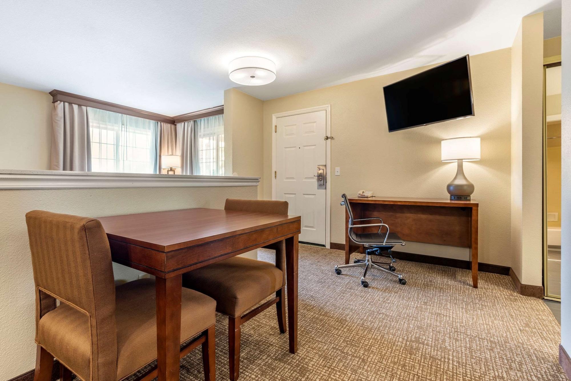 Comfort Suites Red Bluff Near I-5 Eksteriør bilde