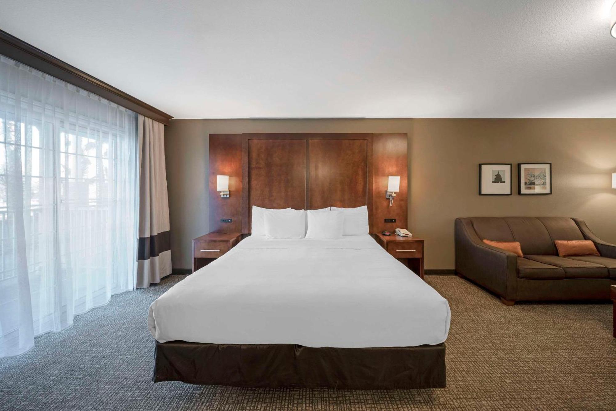 Comfort Suites Red Bluff Near I-5 Eksteriør bilde