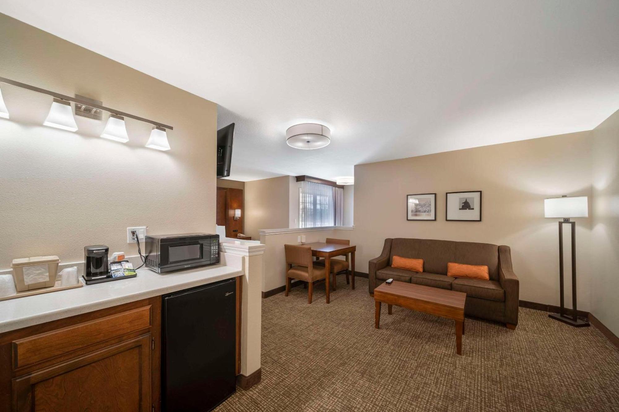 Comfort Suites Red Bluff Near I-5 Eksteriør bilde