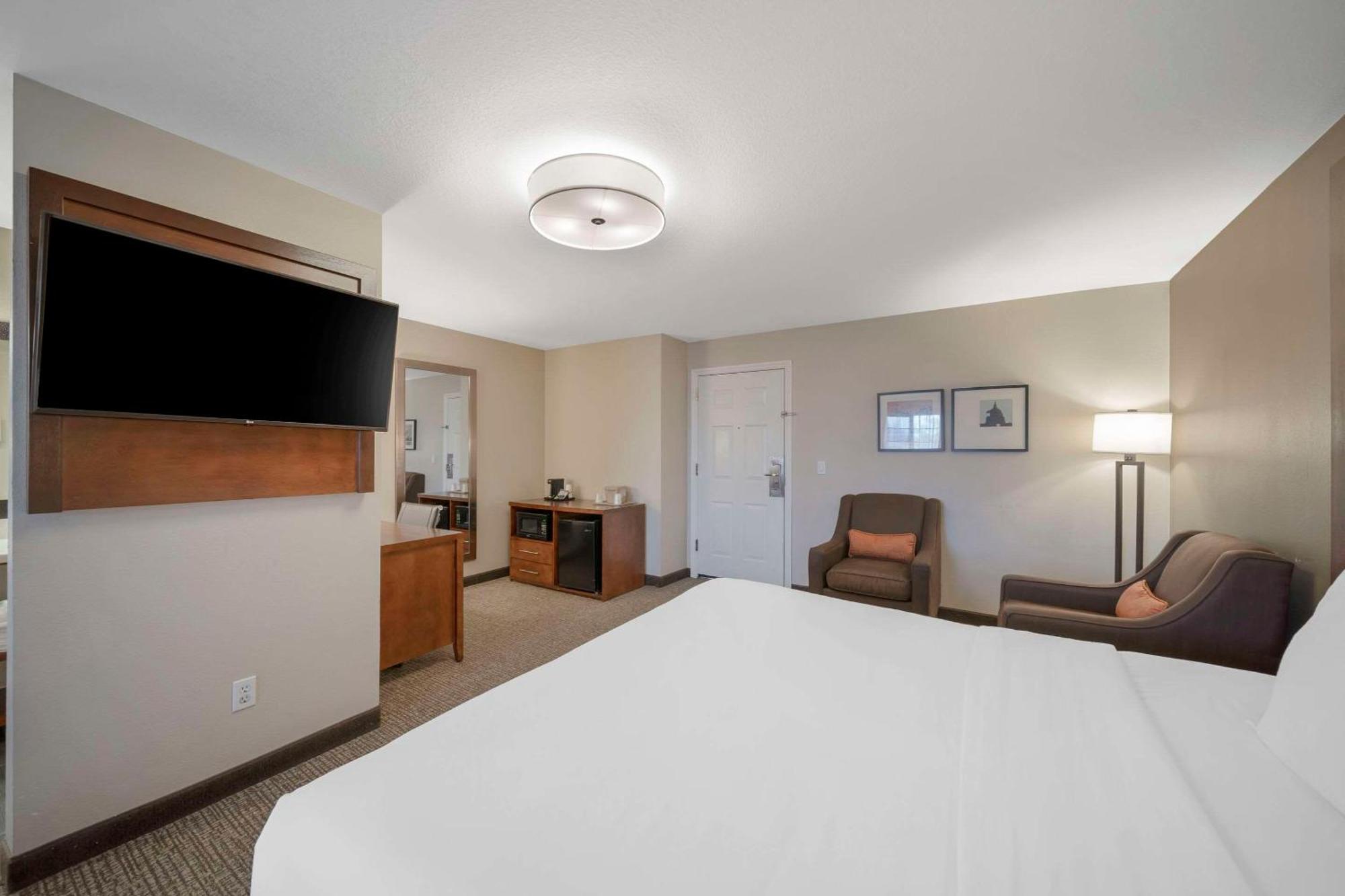 Comfort Suites Red Bluff Near I-5 Eksteriør bilde