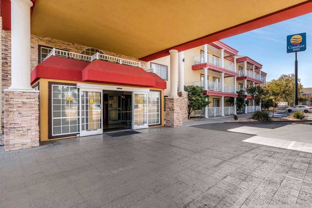 Comfort Suites Red Bluff Near I-5 Eksteriør bilde